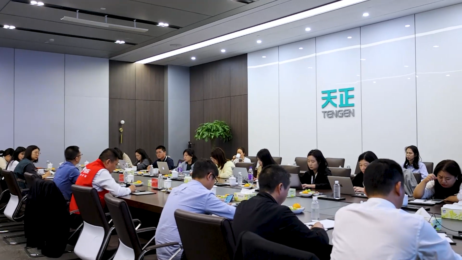 京东工业走进南宫ng28注册入口，探访产业数智化之路！